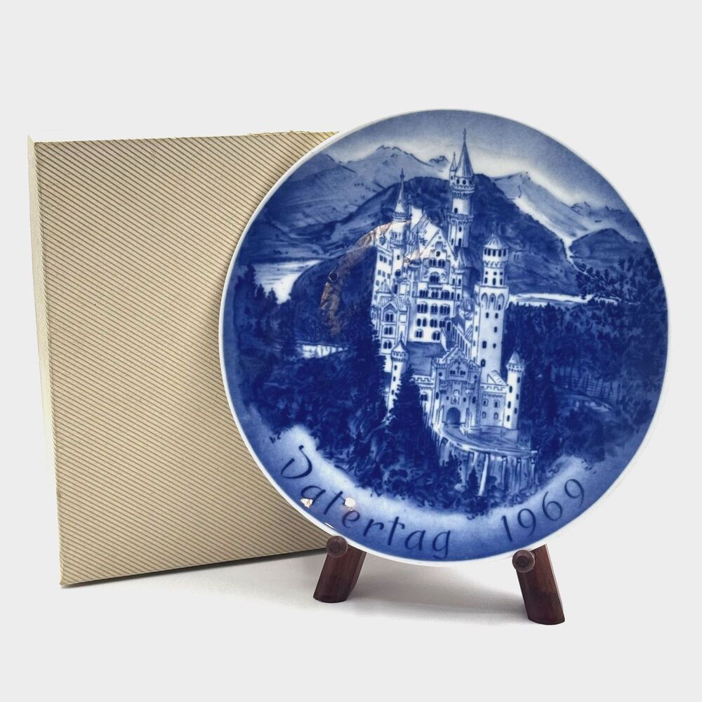 Bareuther 1969 Vatertag Plate Bavaria Germany Neuschwanstein Castle Blue